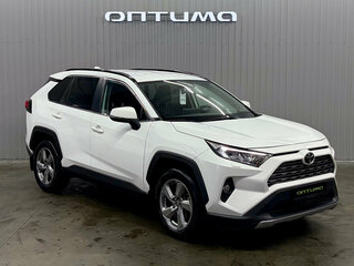 2020 Toyota RAV4 V (XA50), белый, 2697000 рублей, вид 3