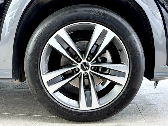 2023 Audi Q6 50 TFSI, чёрный, 6900000 рублей - вид 11