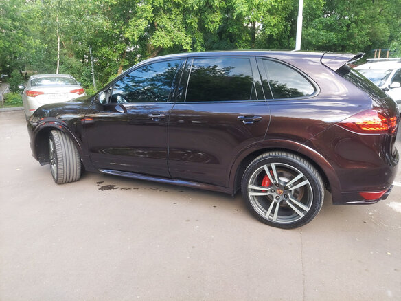 2014 Porsche Cayenne GTS II (958), коричневый, 2750000 рублей - вид 3