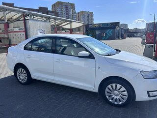 2017 Skoda Rapid I Рестайлинг, белый, 1150000 рублей, вид 5