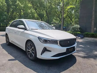 2022 Geely Emgrand II, белый, 893000 рублей, вид 4