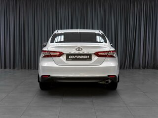 2022 Toyota Camry VIII (XV70) Рестайлинг, белый, 3689000 рублей, вид 4