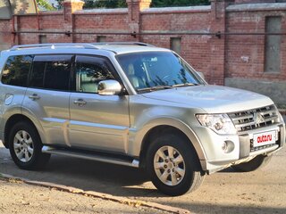 2010 Mitsubishi Pajero IV, серебристый, 1890000 рублей, вид 3