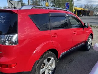 2007 Mitsubishi Outlander II, красный, 950000 рублей, вид 3