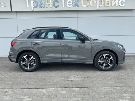 2026 Audi Q3 35 TFSI II (F3), серый, 3990000 рублей, вид 3
