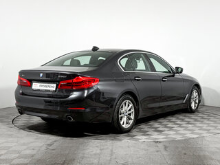 2017 BMW 5 серии 530i xDrive VII (G30/G31/G38), серый, 3090000 рублей, вид 5