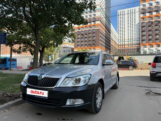 2011 Skoda Octavia II (A5) Рестайлинг, серебристый, 520000 рублей, вид 3