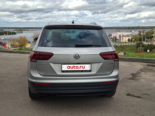2020 Volkswagen Tiguan II, серый, 2490000 рублей, вид 5