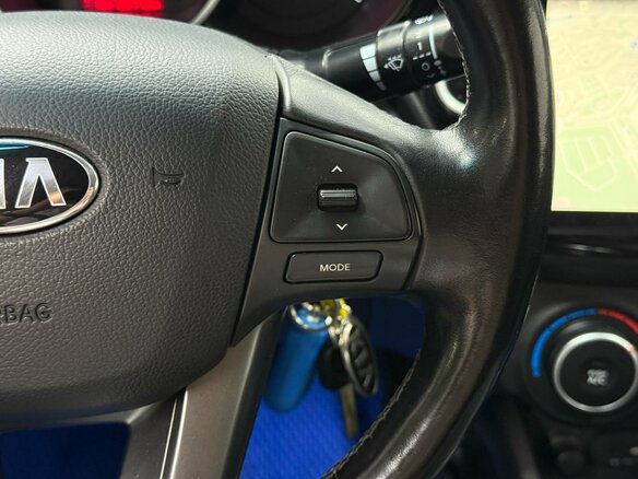 2015 Kia Rio III, белый, 885000 рублей - вид 15