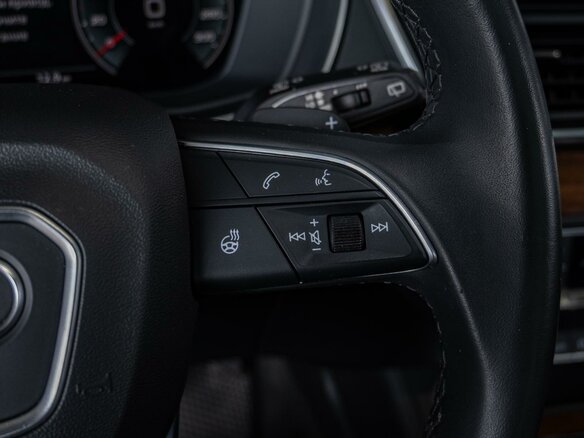 2021 Audi Q5 45 TFSI II (FY) Рестайлинг, чёрный, 4650000 рублей - вид 19