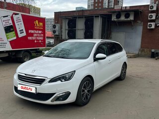 2017 Peugeot 308 II Рестайлинг, белый, 1300000 рублей, вид 1