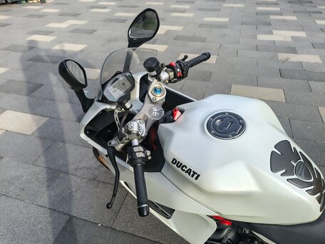2021 Ducati Supersport, белый, 1450000 рублей, вид 3