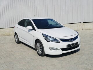 2016 Hyundai Solaris I Рестайлинг, белый, 920000 рублей, вид 2