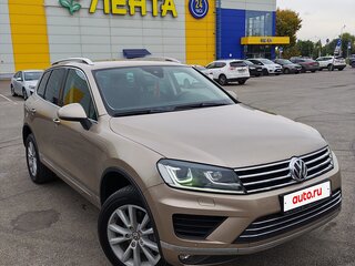 2016 Volkswagen Touareg II Рестайлинг, бежевый, 3000000 рублей, вид 1