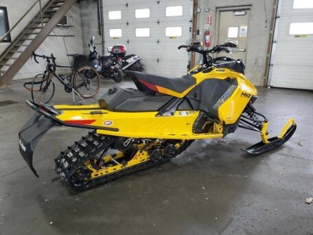 2022 BRP Ski-Doo MXZ Sport 600, жёлтый, 1350000 рублей, вид 4