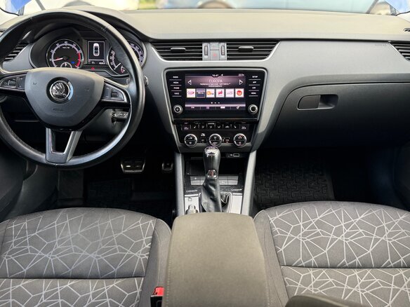 2018 Skoda Octavia III (A7) Рестайлинг, синий, 1549500 рублей - вид 9