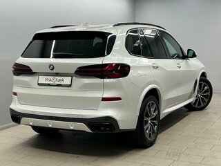 2024 BMW X5 40i IV (G05/G18) Рестайлинг, белый, 10600000 рублей, вид 4