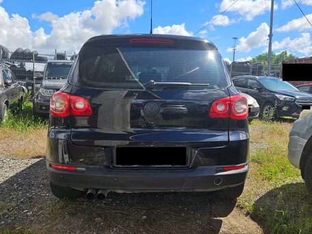 2009 Volkswagen Tiguan I, чёрный, 631000 рублей, вид 3