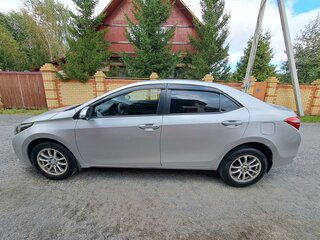 2014 Toyota Corolla XI (E160, E170, E180), серебристый, 1200000 рублей, вид 4