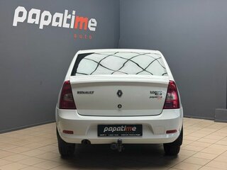2011 Renault Logan I Рестайлинг, белый, 599000 рублей, вид 4