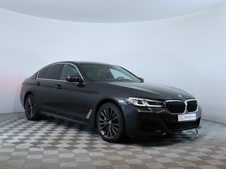 2020 BMW 5 серии 540i xDrive VII (G30/G31/G38) Рестайлинг, серый, 5790214 рублей, вид 3