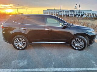 2017 Toyota Harrier III (XU60) Рестайлинг, чёрный, 3500000 рублей, вид 3