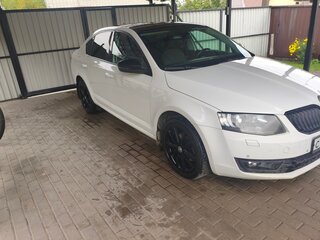 2016 Skoda Octavia III (A7), белый, 933777 рублей, вид 3