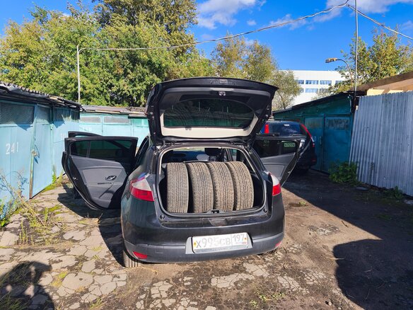 2011 Renault Megane III, чёрный, 780000 рублей - вид 5
