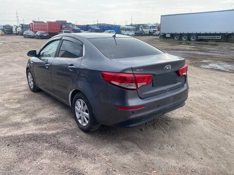 2015 Kia Rio III Рестайлинг, серый, 792000 рублей, вид 4