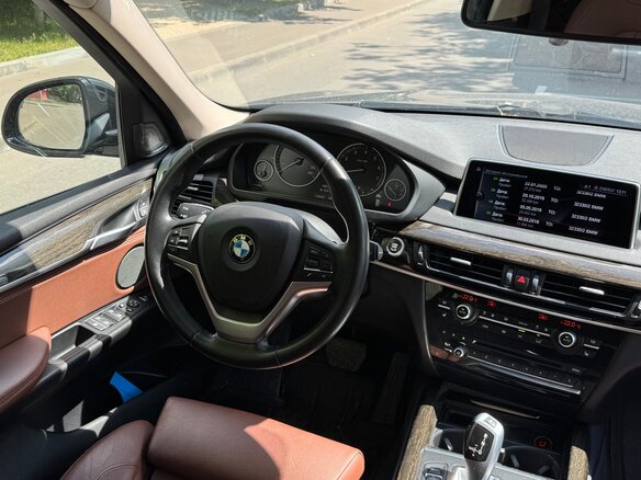 2016 BMW X5 35i III (F15), чёрный, 3800000 рублей - вид 9