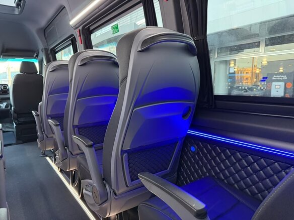 2026 Mercedes-Benz Sprinter, белый - вид 35