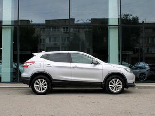 2017 Nissan Qashqai II, серебристый, 1350000 рублей, вид 4