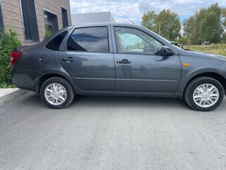 2014 Lada (ВАЗ) Granta I, серебристый, 370000 рублей, вид 4