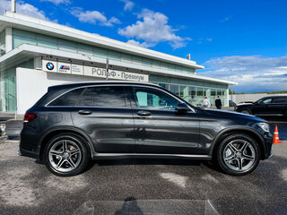 2021 Mercedes-Benz GLC AMG 43 AMG I (X253) Рестайлинг, серый, 5709000 рублей, вид 4