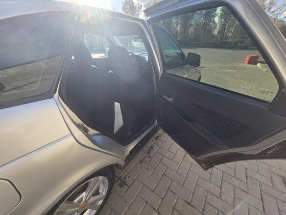 2010 Lada (ВАЗ) Priora I, серебристый, 390000 рублей - вид 10