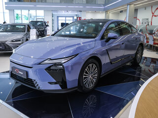 2026 Lexus ES 300h VIII, фиолетовый, 7990000 рублей, вид 1