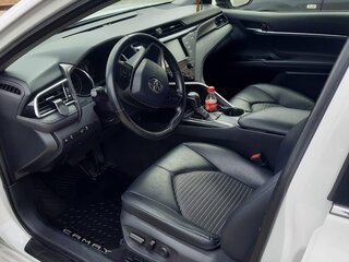 2019 Toyota Camry VIII (XV70), белый, 1999000 рублей, вид 5
