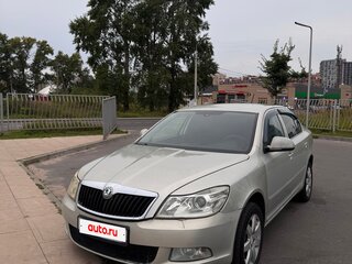 2012 Skoda Octavia II (A5) Рестайлинг, серебристый, 650000 рублей, вид 1