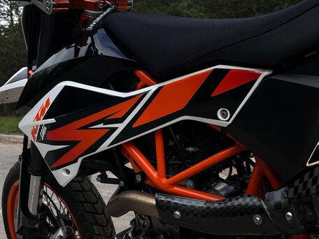 2014 KTM 690 SMC R, белый, 800000 рублей, вид 2