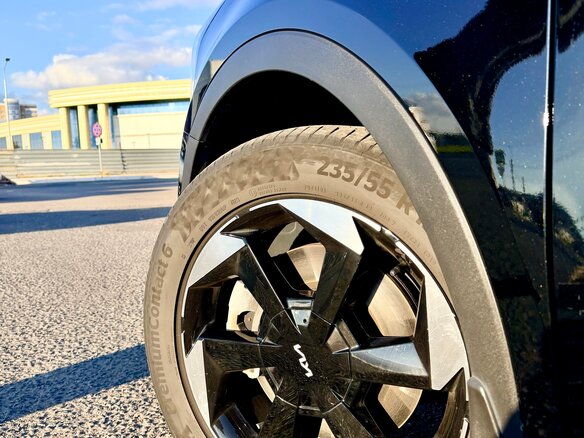 2024 Kia Sorento IV Рестайлинг, чёрный, 5500000 рублей - вид 13