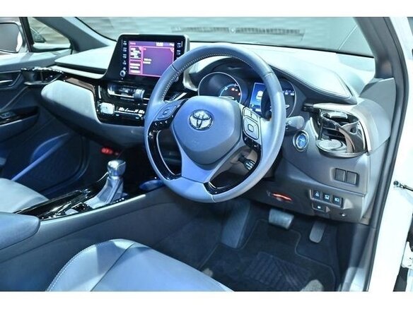 2023 Toyota C-HR I Рестайлинг, белый - вид 26