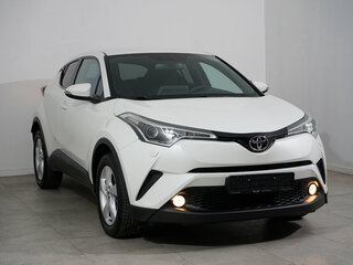 2018 Toyota C-HR I, белый, 1895000 рублей, вид 4