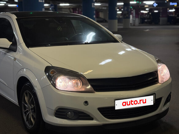 2008 Opel Astra GTC H Рестайлинг, белый, 530000 рублей