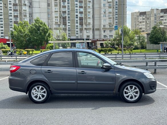 2017 Lada (ВАЗ) Granta I, серебристый - вид 3