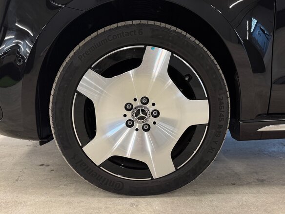 2026 Mercedes-Benz V-Класс Long 300 d длинный III (W447) Рестайлинг 2, чёрный, 17000000 рублей - вид 14