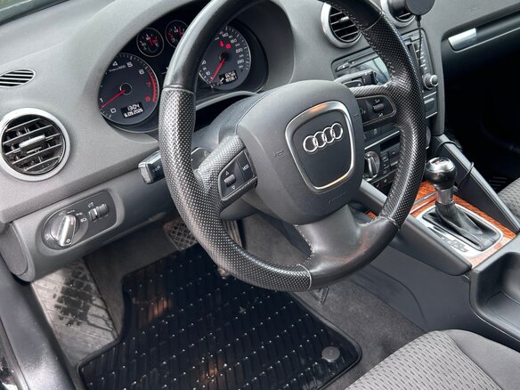 2012 Audi A3 II (8P) Рестайлинг 2, чёрный, 830000 рублей - вид 8