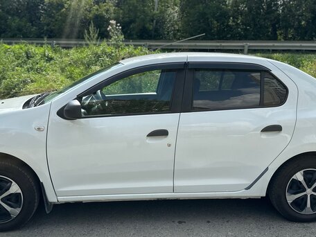 2015 Renault Logan II, белый, 535000 рублей, вид 4