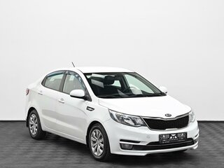 2017 Kia Rio III Рестайлинг, белый, 799000 рублей, вид 1
