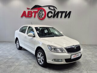 2012 Skoda Octavia II (A5) Рестайлинг, белый, 850000 рублей, вид 1