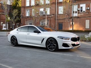 2020 BMW 8 серии Gran Coupe 840i xDrive II (G14/G15/G16), белый, 8300000 рублей, вид 3